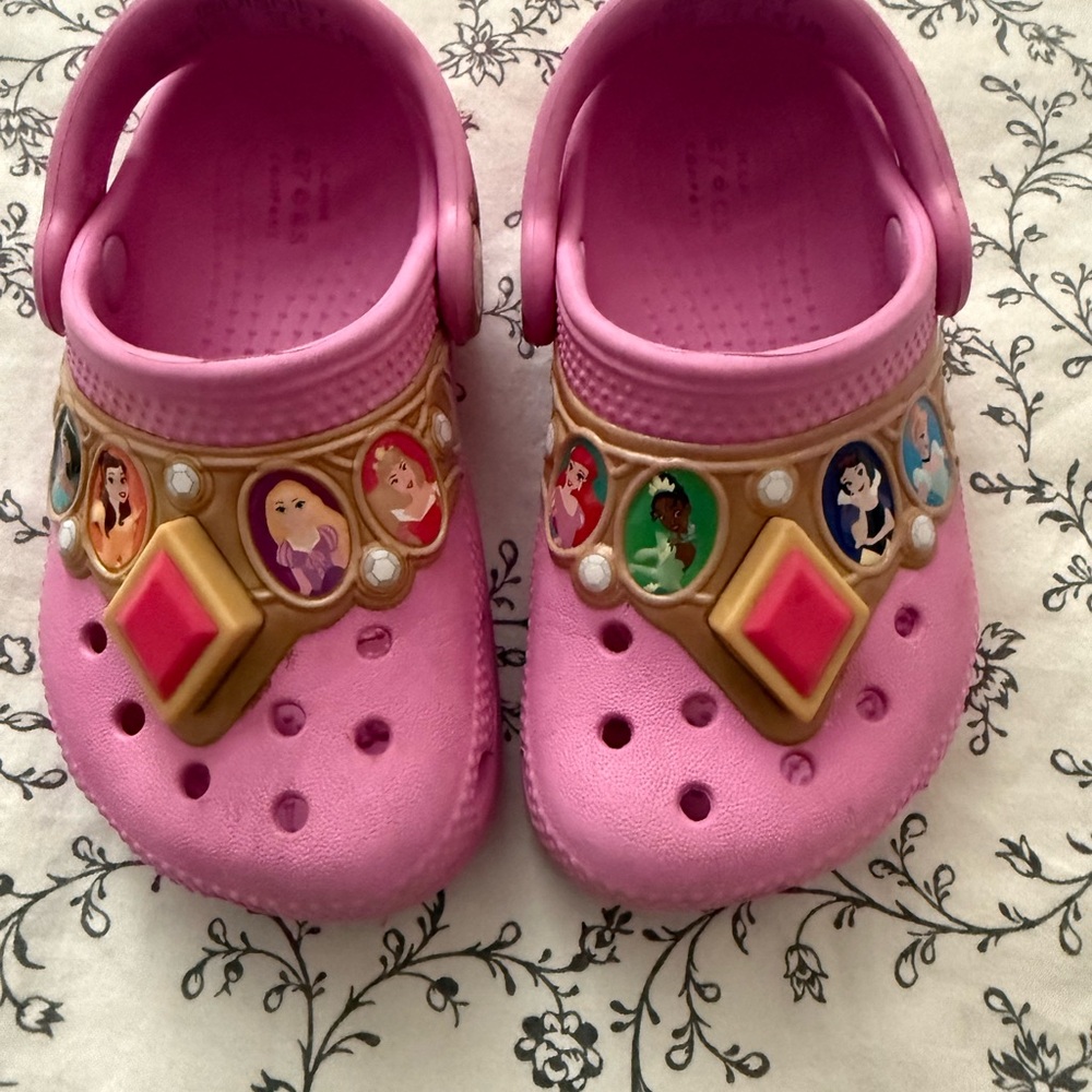 CROCS Pink Sandals with Chunky Rubber Sole